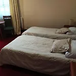 Gosciniec Czarci Mlyn Alojamento de Acomodação e Pequeno-almoço