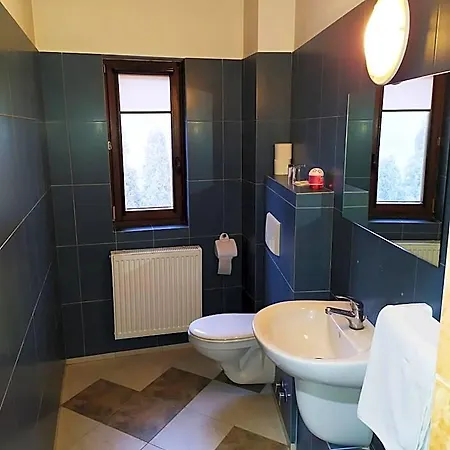 Bed & Breakfast Gosciniec Czarci Mlyn 3*