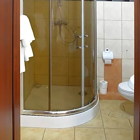 Bed & Breakfast Gosciniec Czarci Mlyn 3*