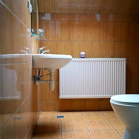 Bed & Breakfast Gosciniec Czarci Mlyn 3*