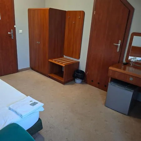 Gosciniec Czarci Mlyn 3* Będzin